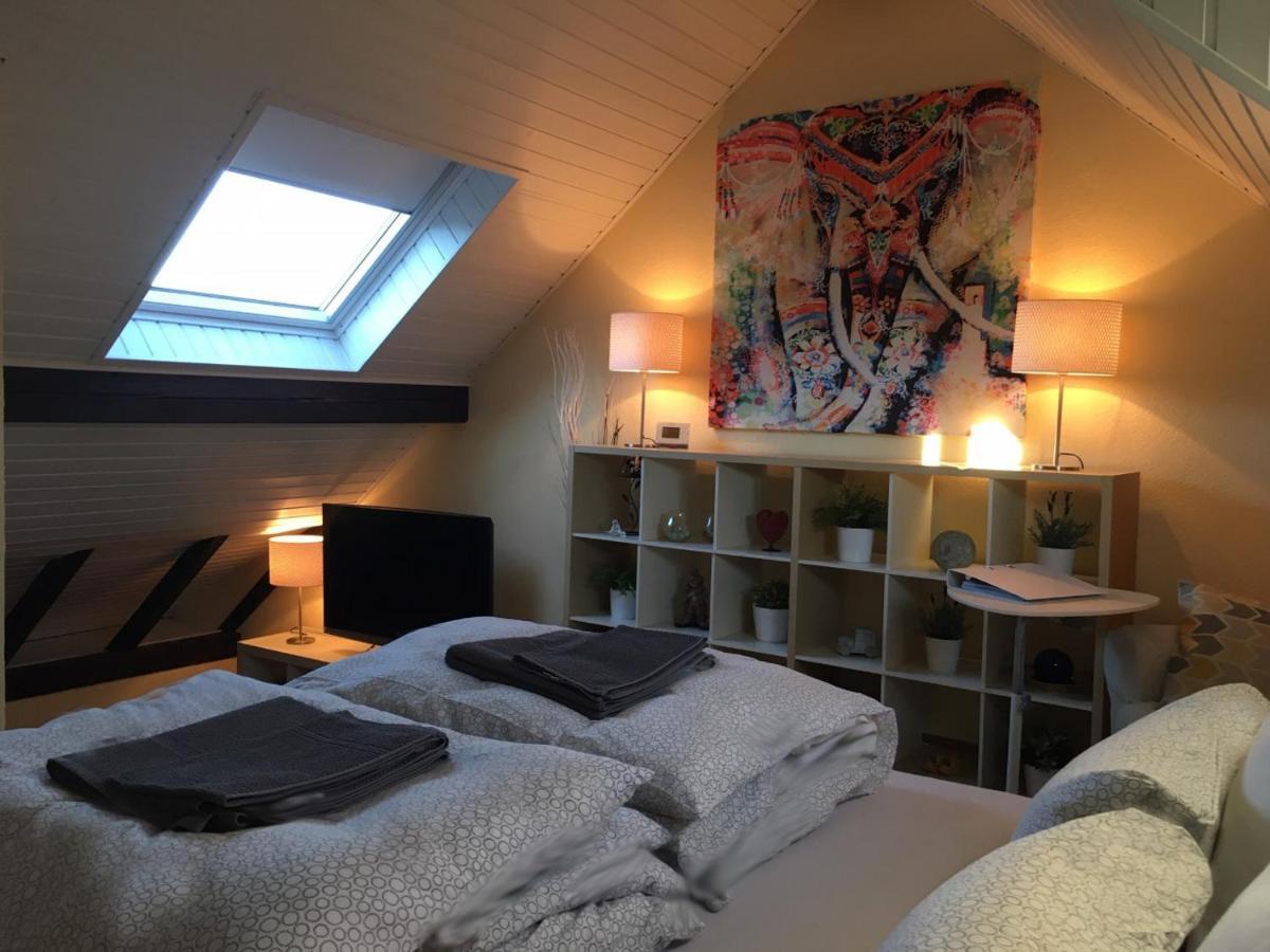 Cozy Attica - With Every Comfort - Berne Apartamento Liebefeld Exterior foto
